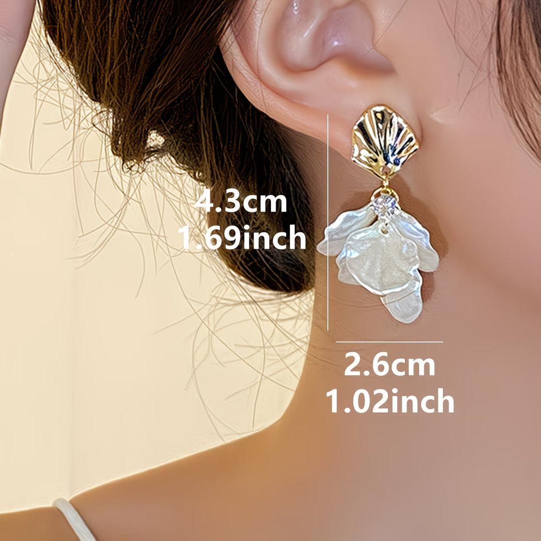 The Frosted Petal Pearl Earrings