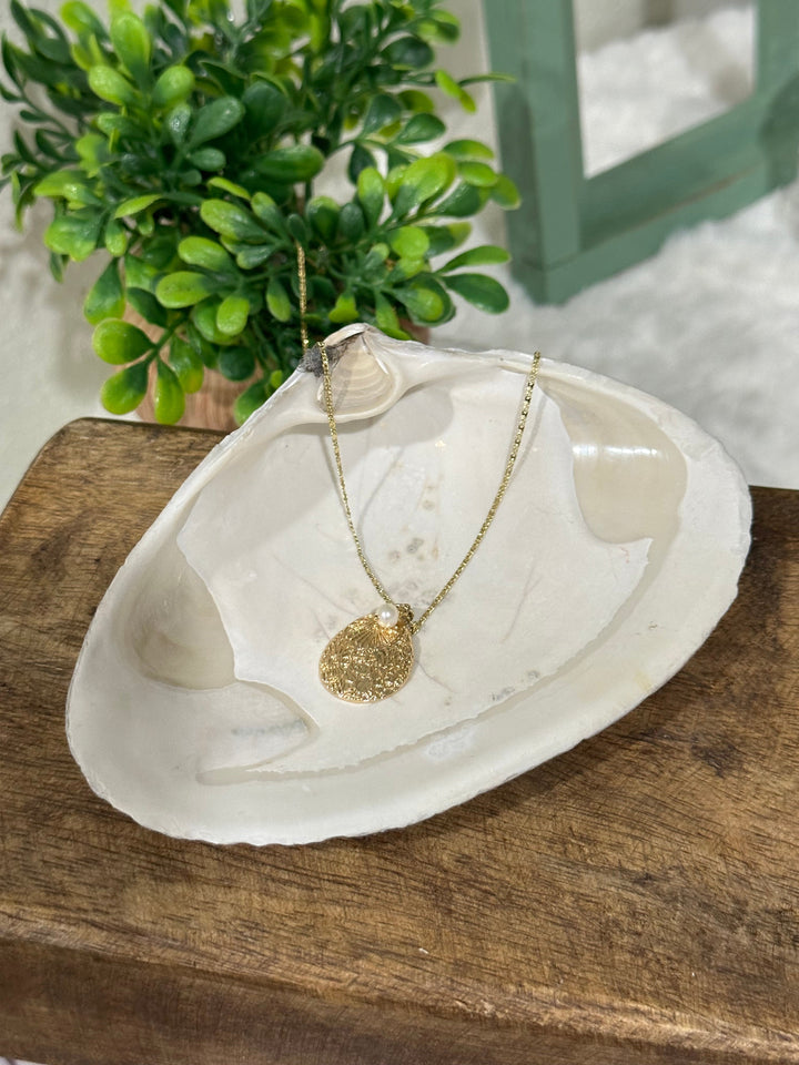 Marina Teardrop Pearl Necklace