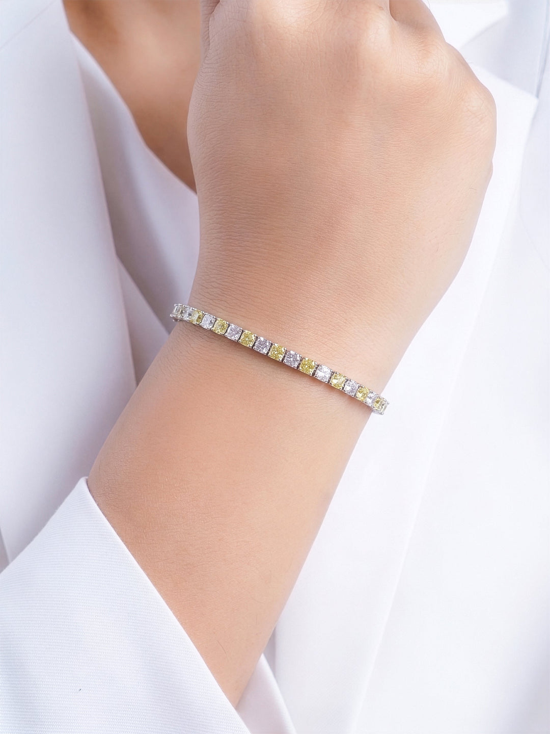 Nayelle Diamond Tennis Women&