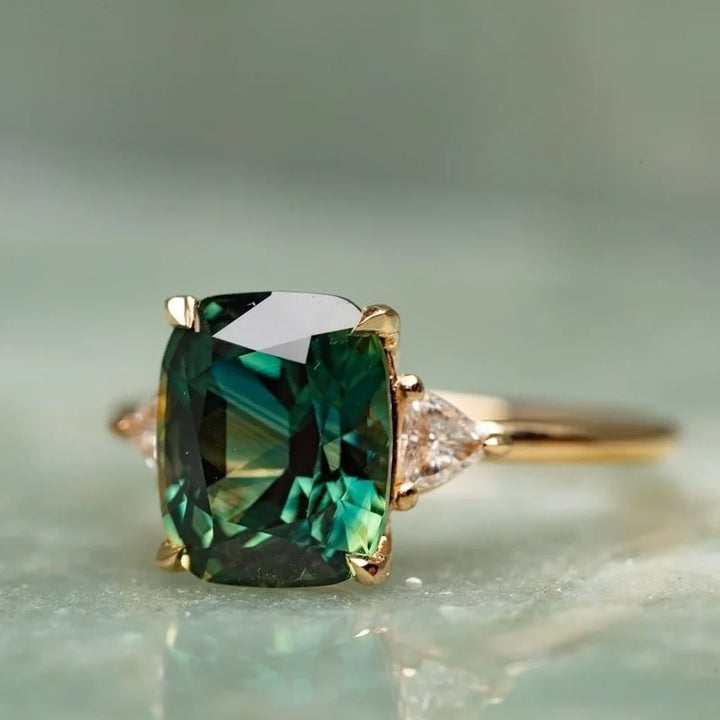 Vintage Gold &amp; Green Stone Square Ring