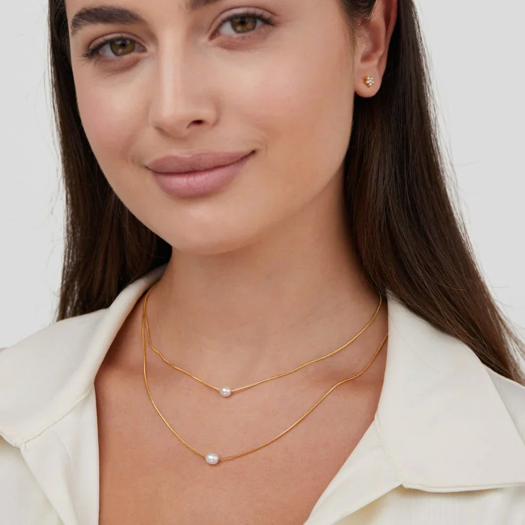 Sophisticated Layered Pearl Necklace