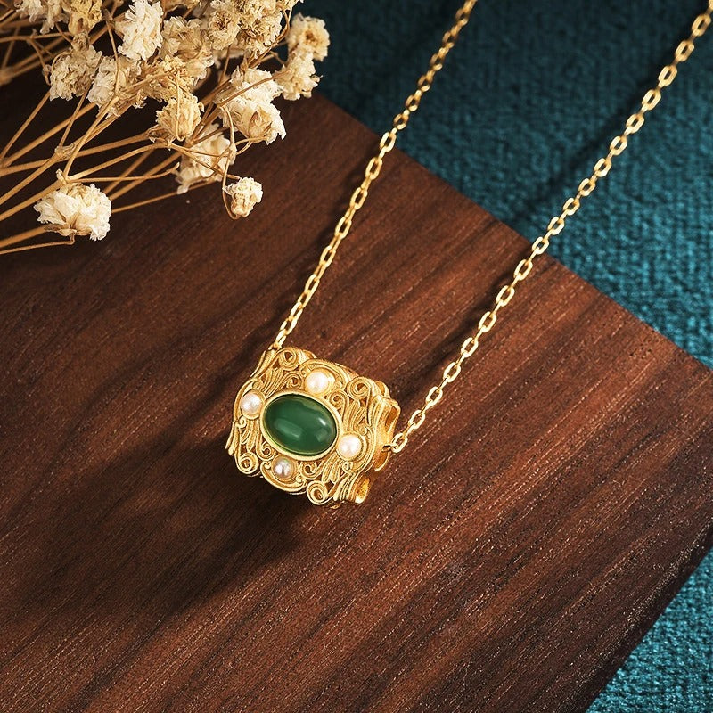 Vintage Gold Green Gem &amp; Pearl Square Pendant Necklace